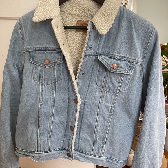 Levi’s Sherpa denim jacket - Picture 2 of 4